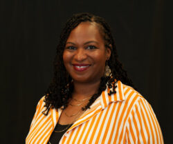 Lorna Lewis headshot